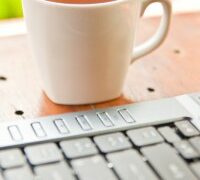 Zakupy w polskich e-sklepach droższe niż za granicą