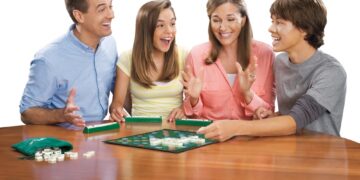 Gra w scrabble rozwija kreatywność i zdolność logicznego myślenia oraz uczy zasad sportowej rywalizacji