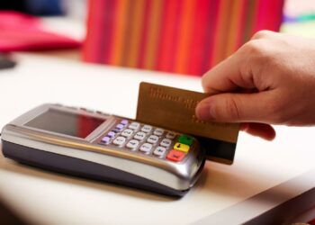 Jak podatek od handlu uderzy w zakupy w zagranicznych sklepach internetowych