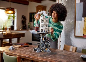 LEGO® Harry Potter™ Gringotts Wizarding Bank™